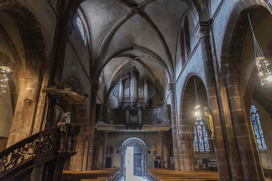 Francia - Alsacia 268 - Kaysersberg - iglesia de la Santa Cruz.jpg